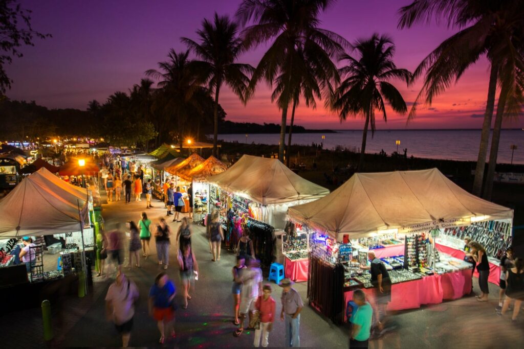 Mindil-Beach-Markets-Hidden-Valley-Holiday-Park-Berrimah-min
