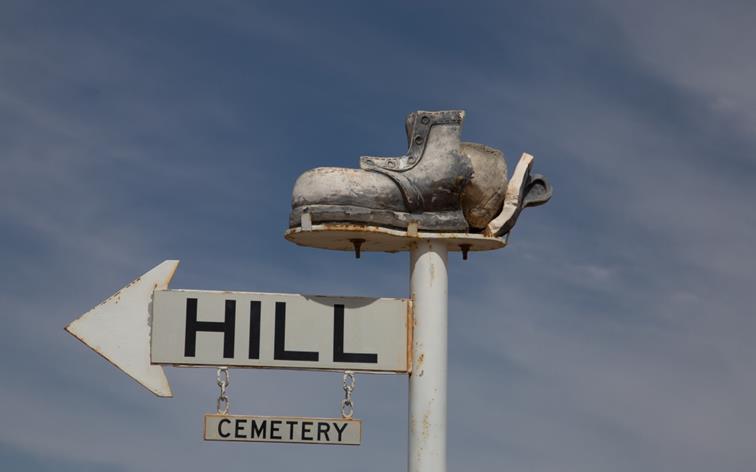 BIG4-Stuart-Range-Outback-Resort-Coober-Pedy-Big-4-Bus-Tour-Coober-Pedy-Boot-Hill-Historical